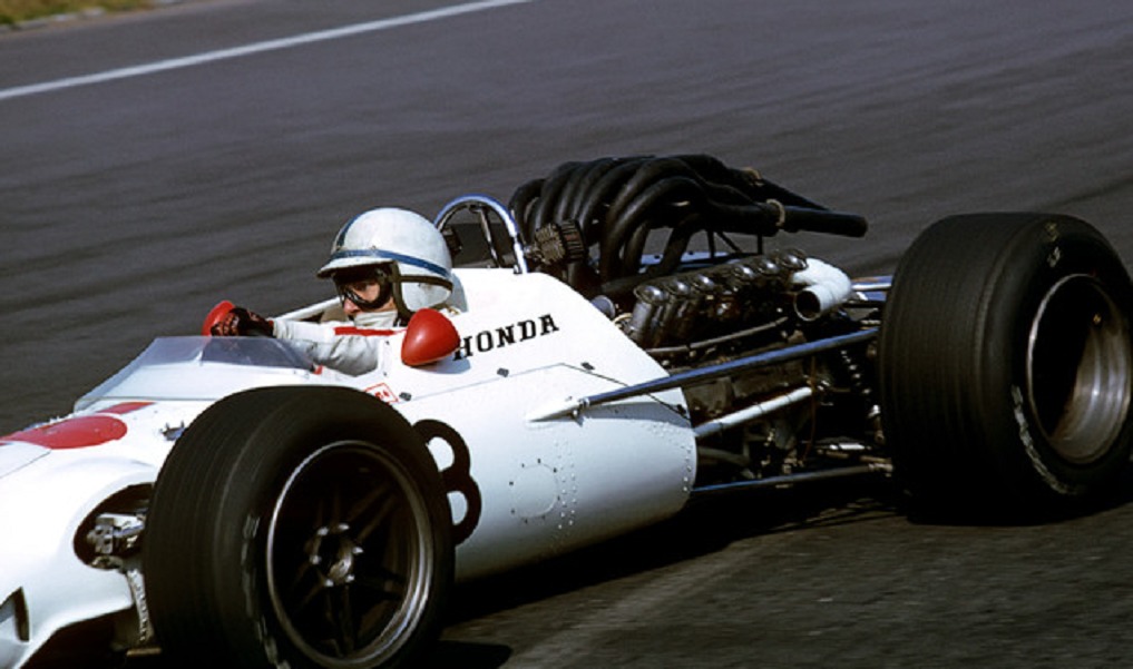 1967-John-Surtees-Honda-Racing